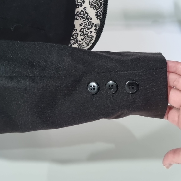 Hot options, black corporate blazer, fitted waist, shoulder pads, size 10 - Picture 5 of 8